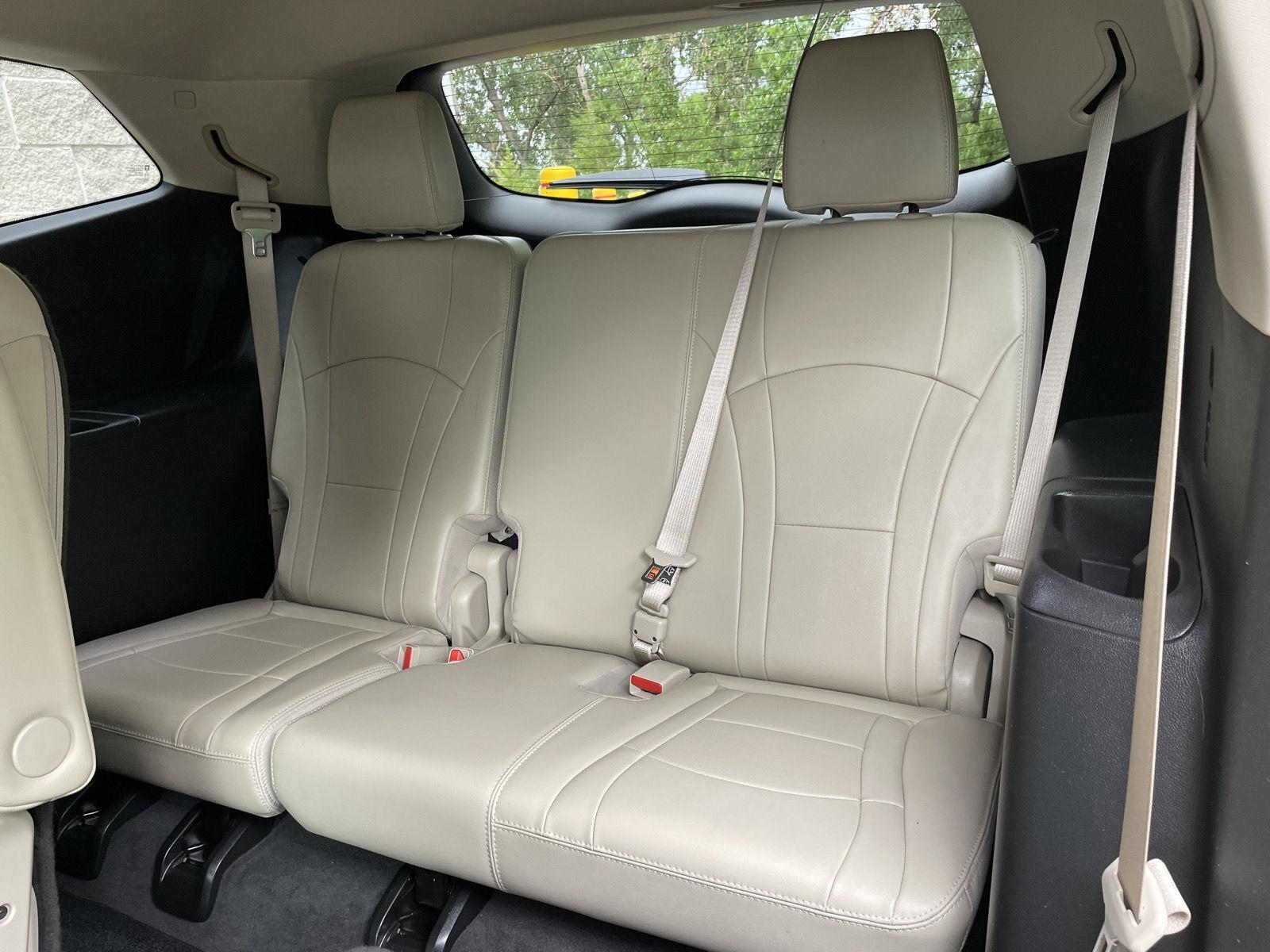 Vehicle photo 22