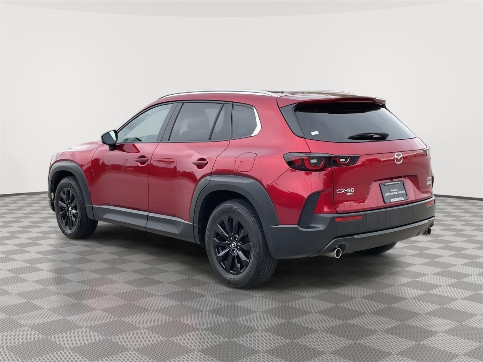 Vehicle photo 9