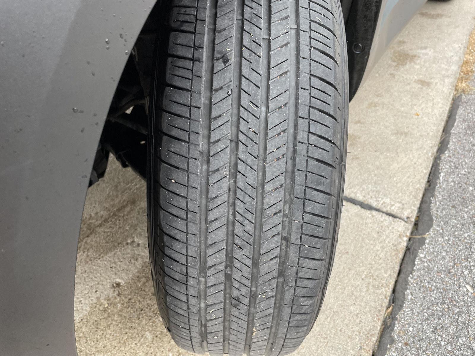 Vehicle photo 11