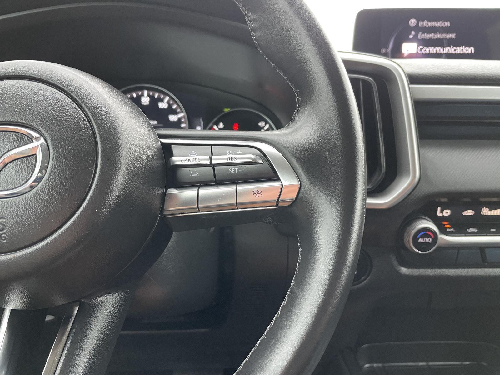 Vehicle photo 14