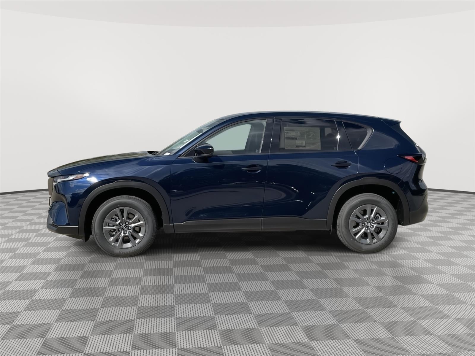 Vehicle photo 2