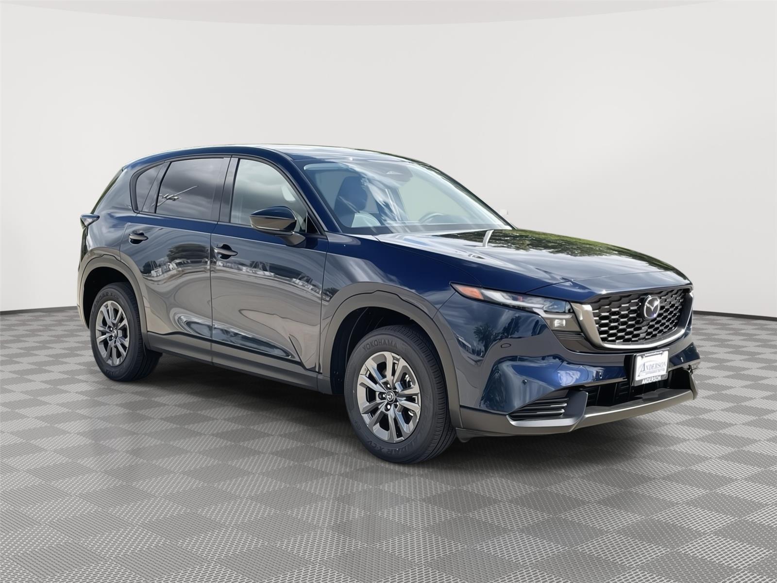 Vehicle photo 5