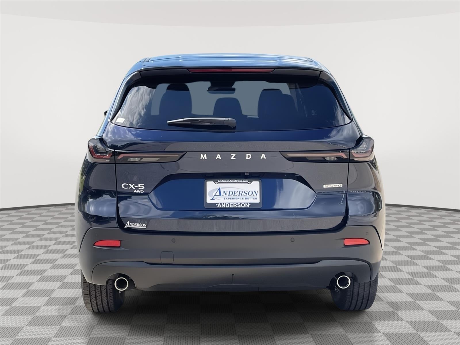 Vehicle photo 8