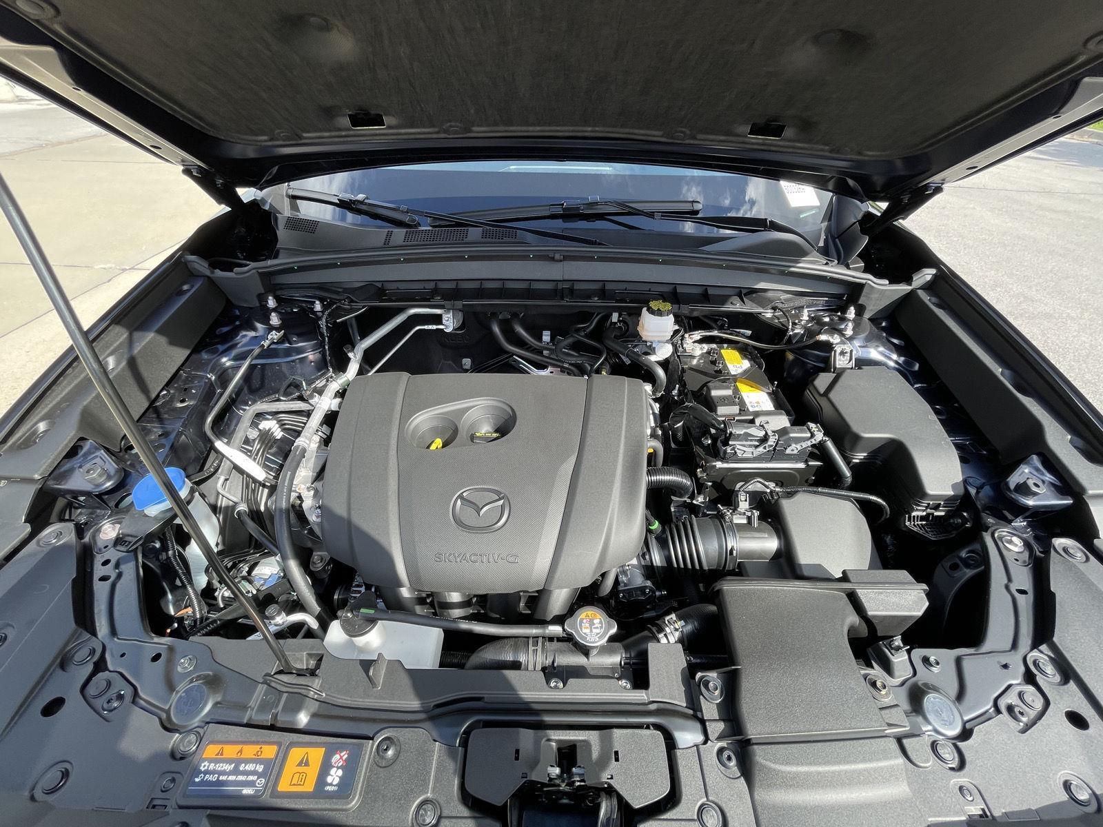 Vehicle photo 30