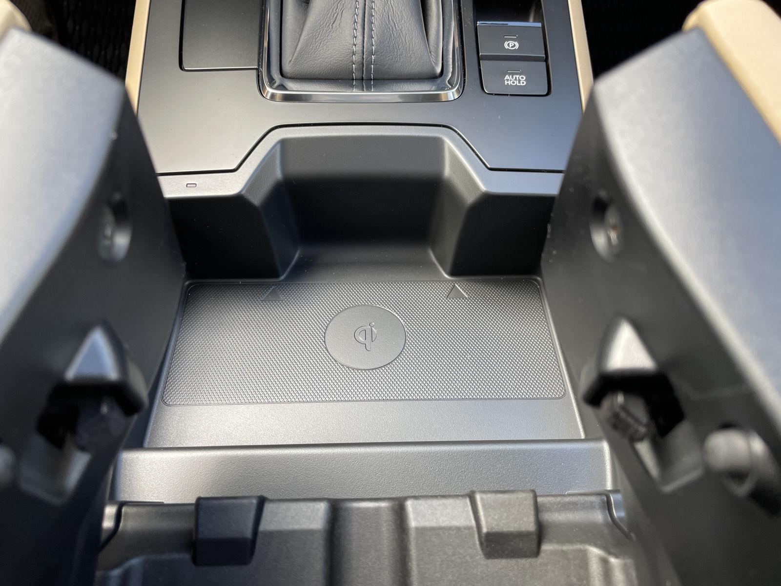 Vehicle photo 29