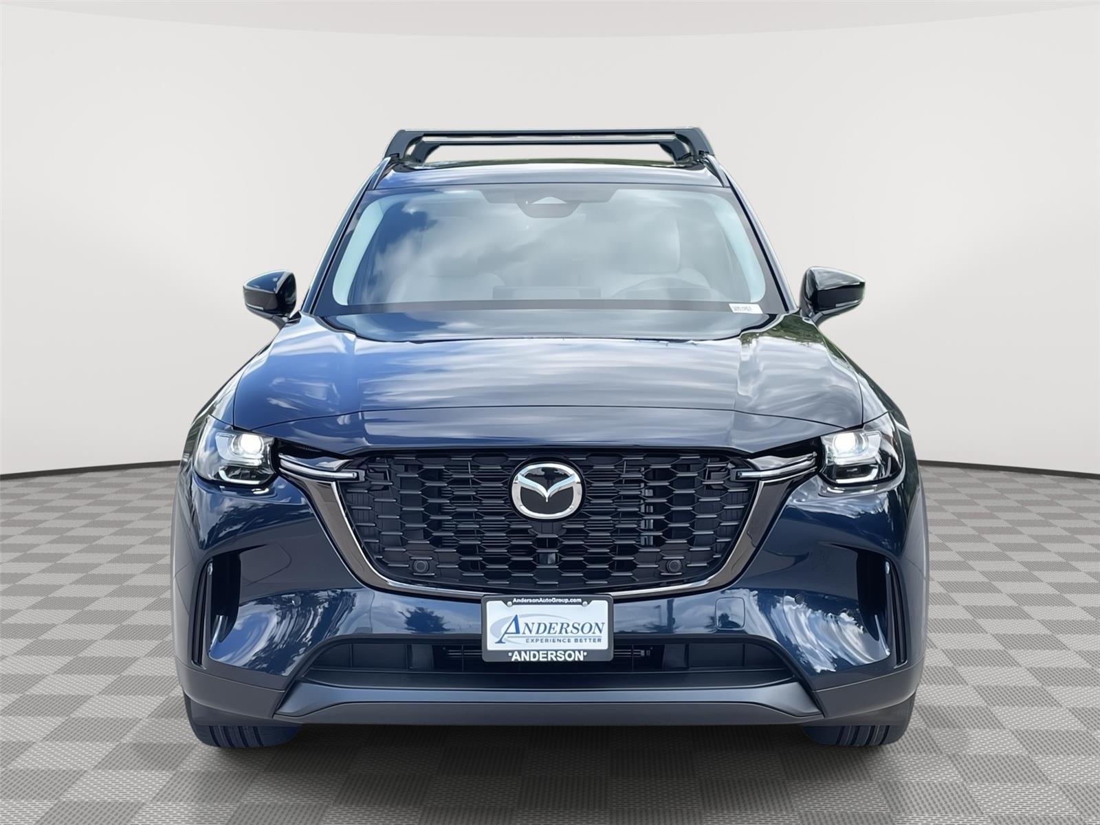 Vehicle photo 4