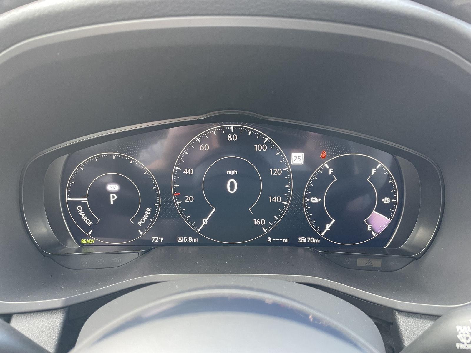 Vehicle photo 14