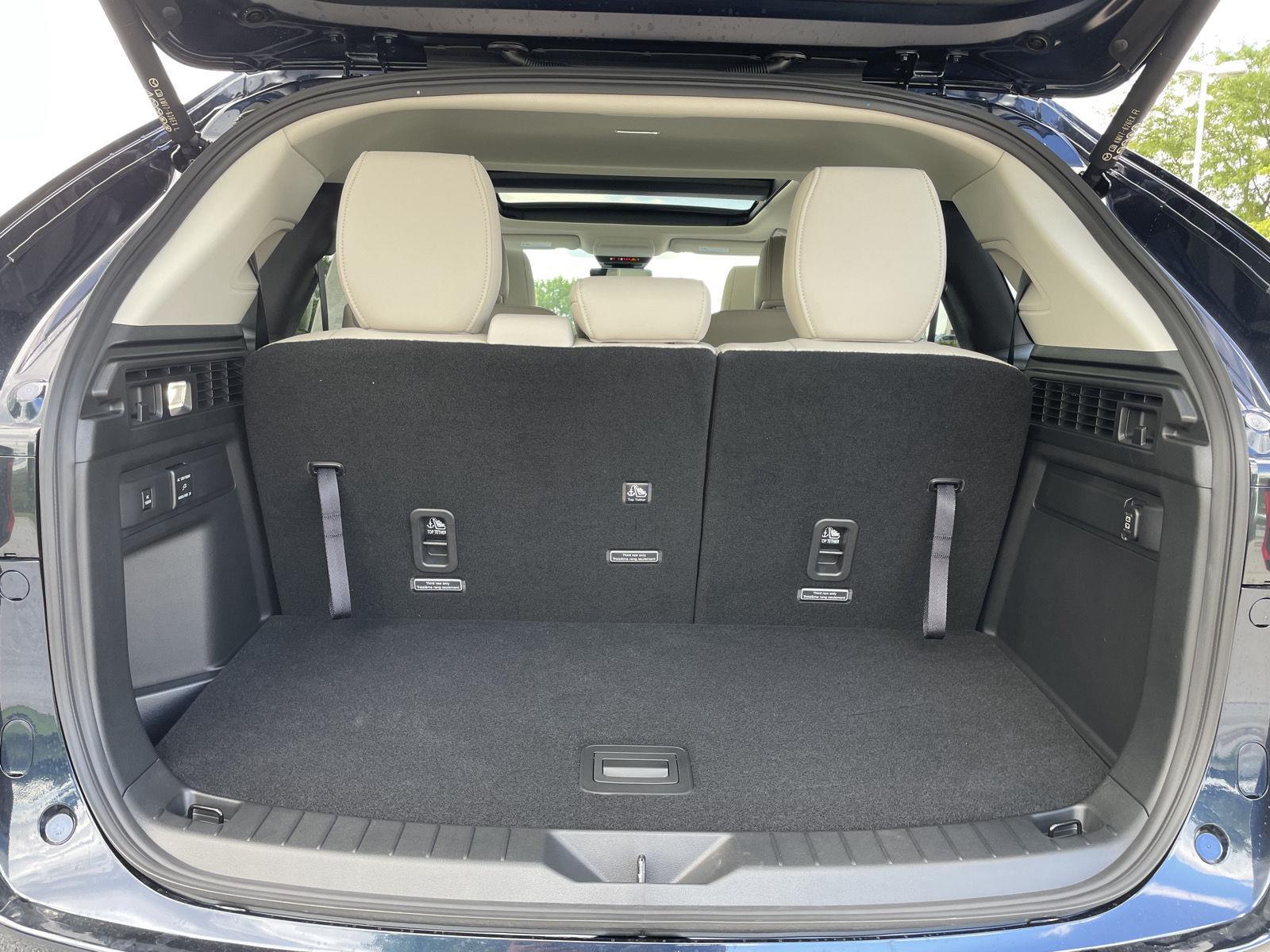 Vehicle photo 38