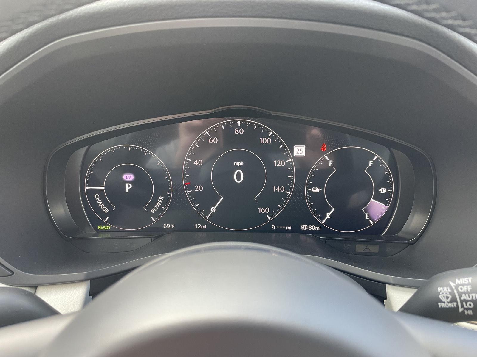 Vehicle photo 14
