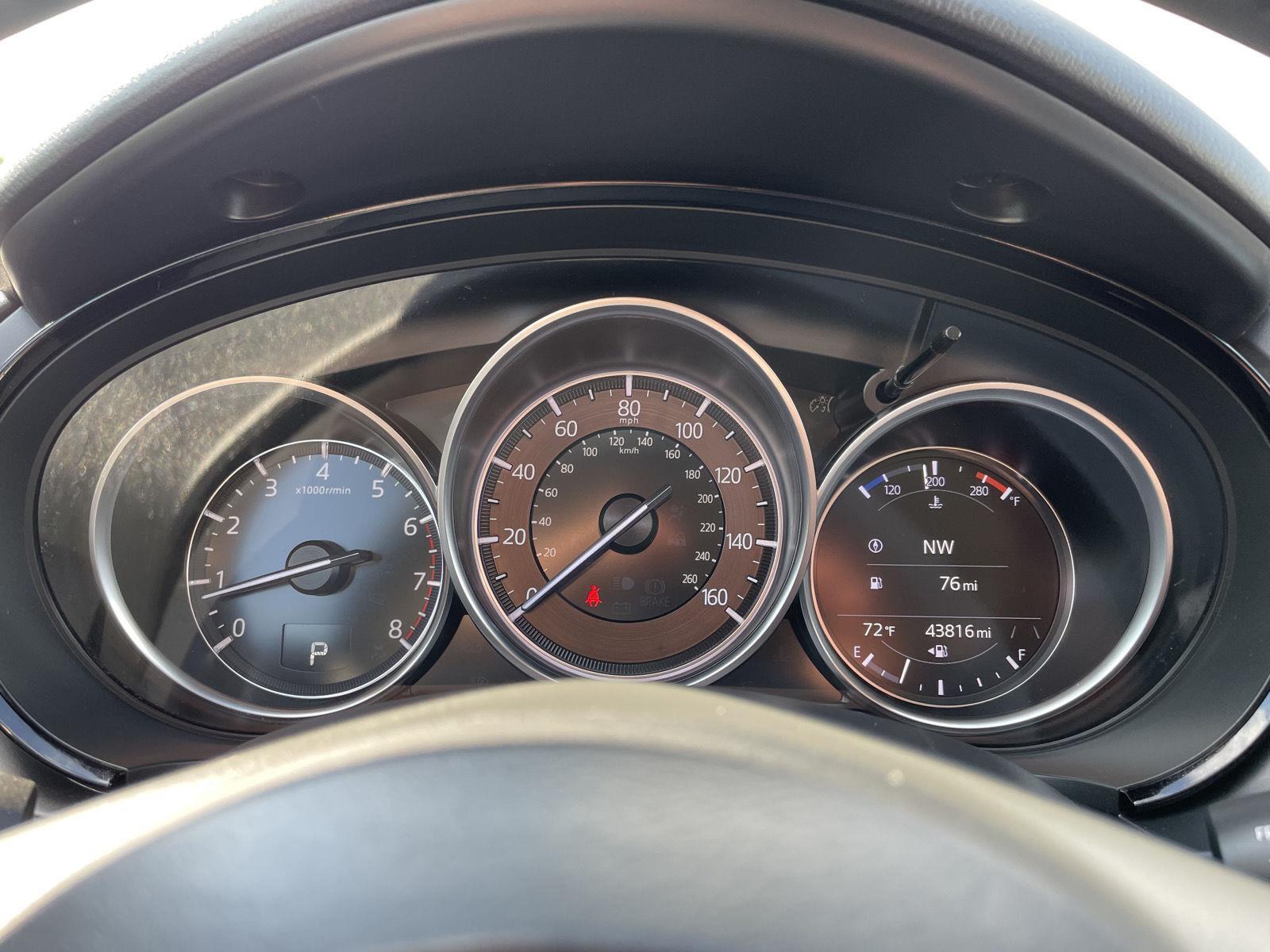 Vehicle photo 15