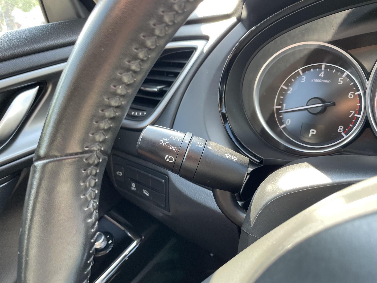 Vehicle photo 16