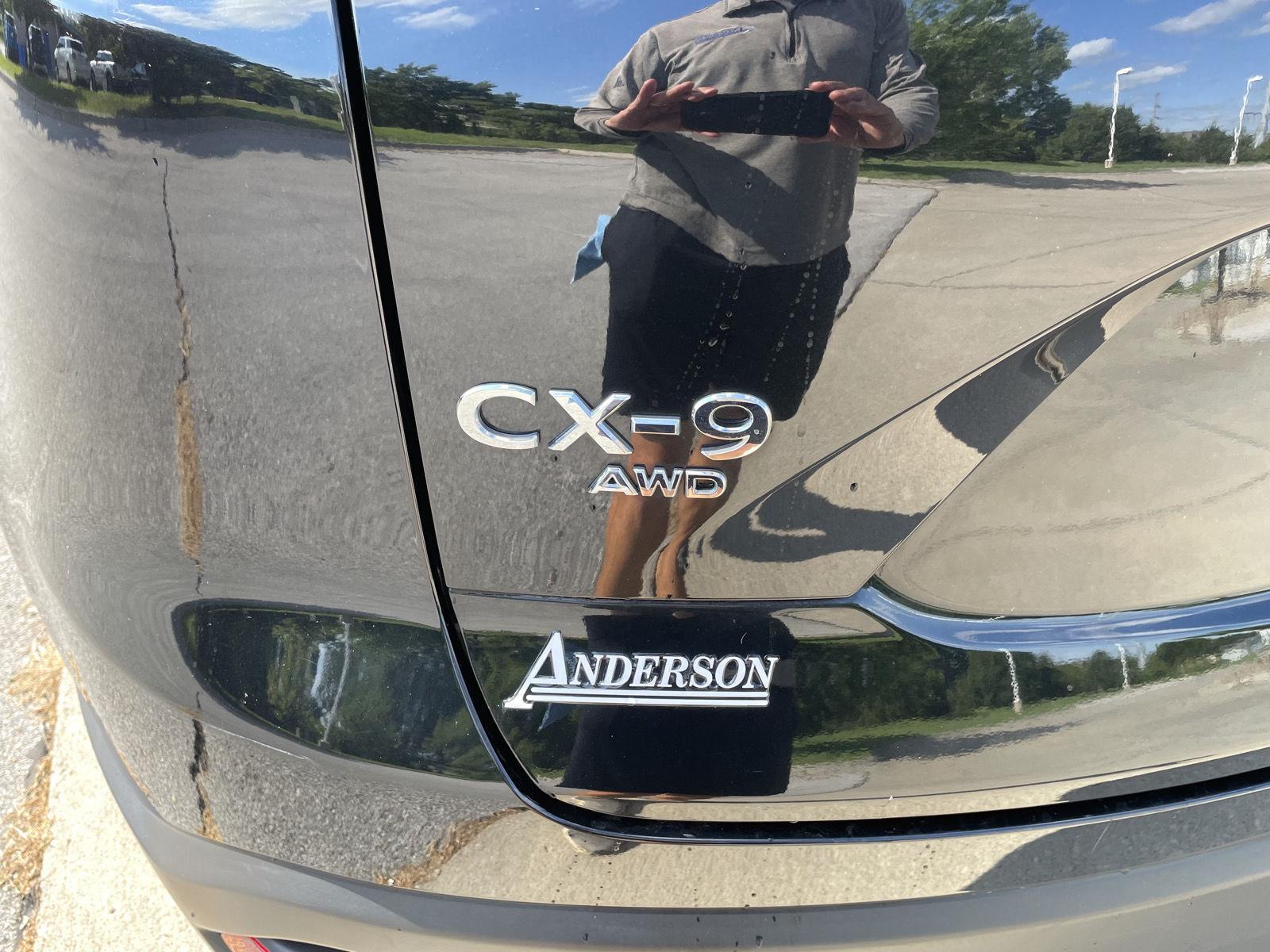 Vehicle photo 37