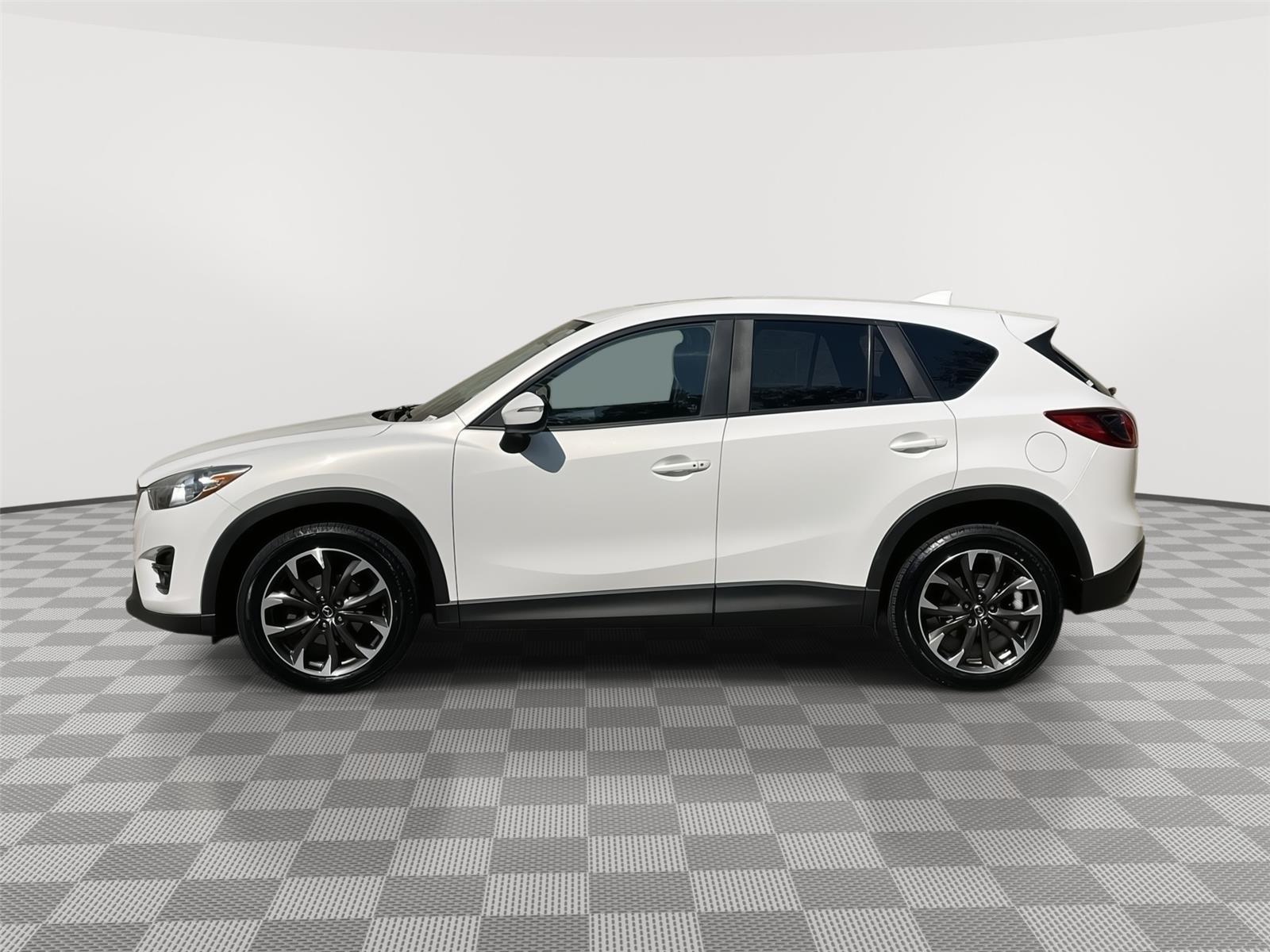 Vehicle photo 2