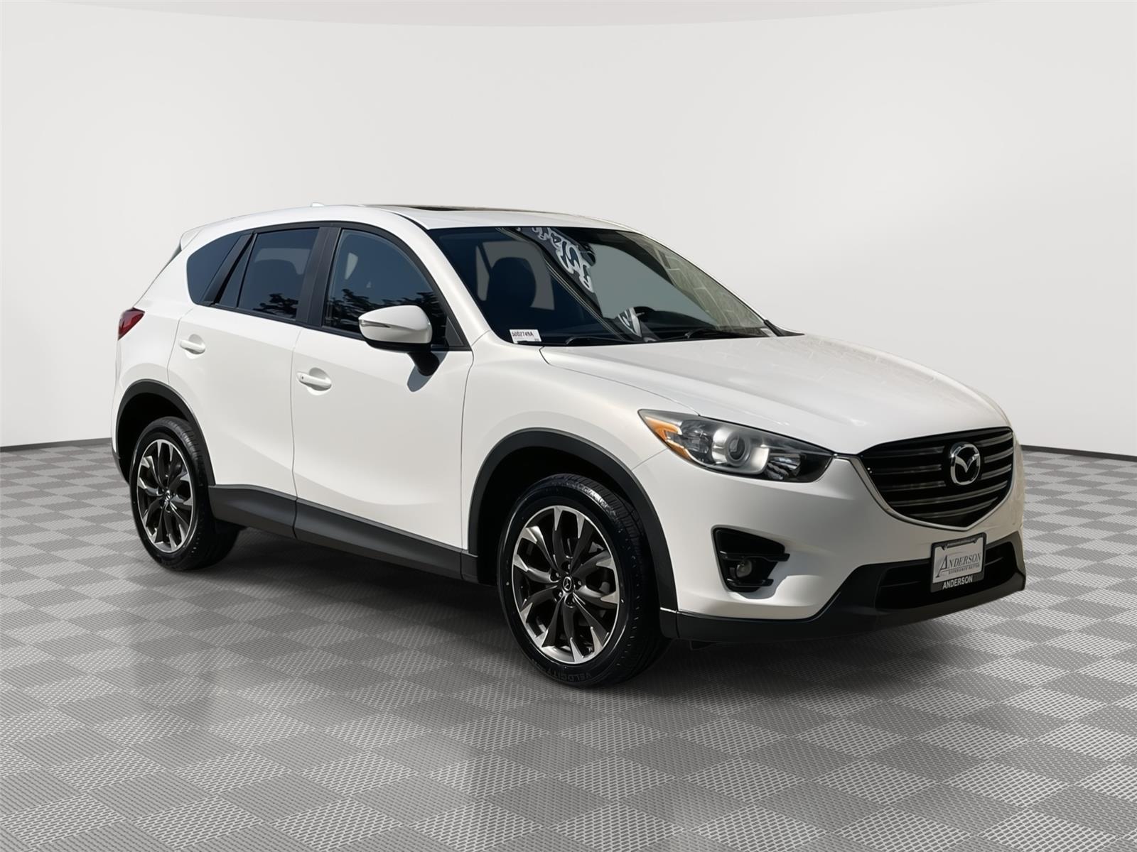 Vehicle photo 5