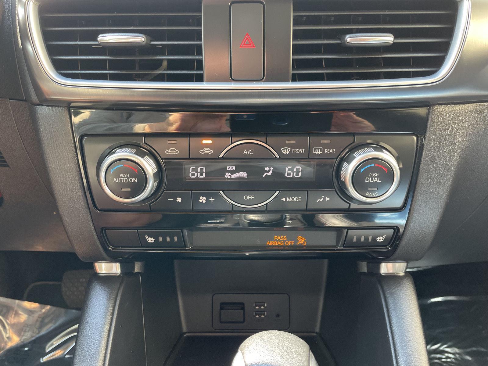 Vehicle photo 26