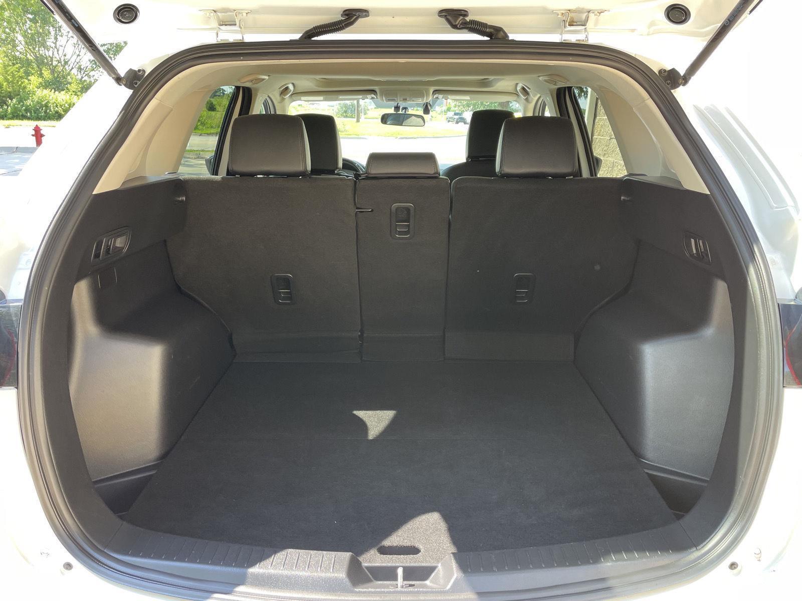 Vehicle photo 34