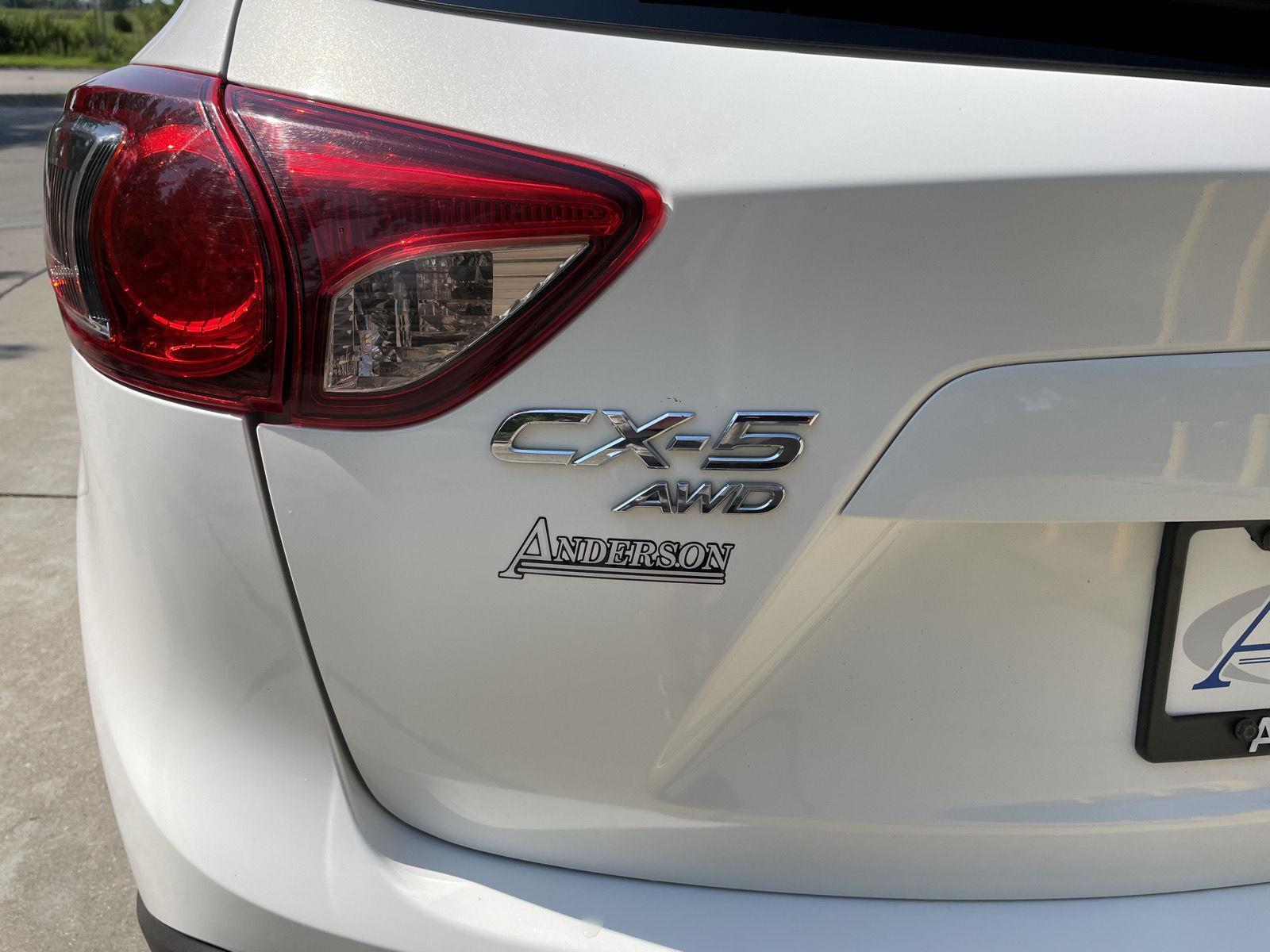 Vehicle photo 35
