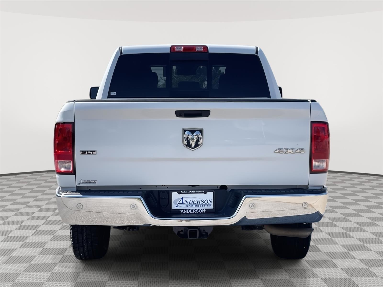 Vehicle photo 8