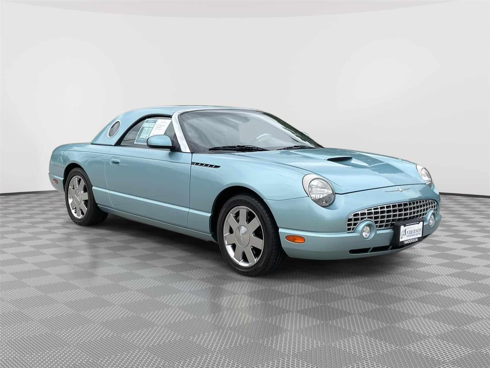 Vehicle photo 5