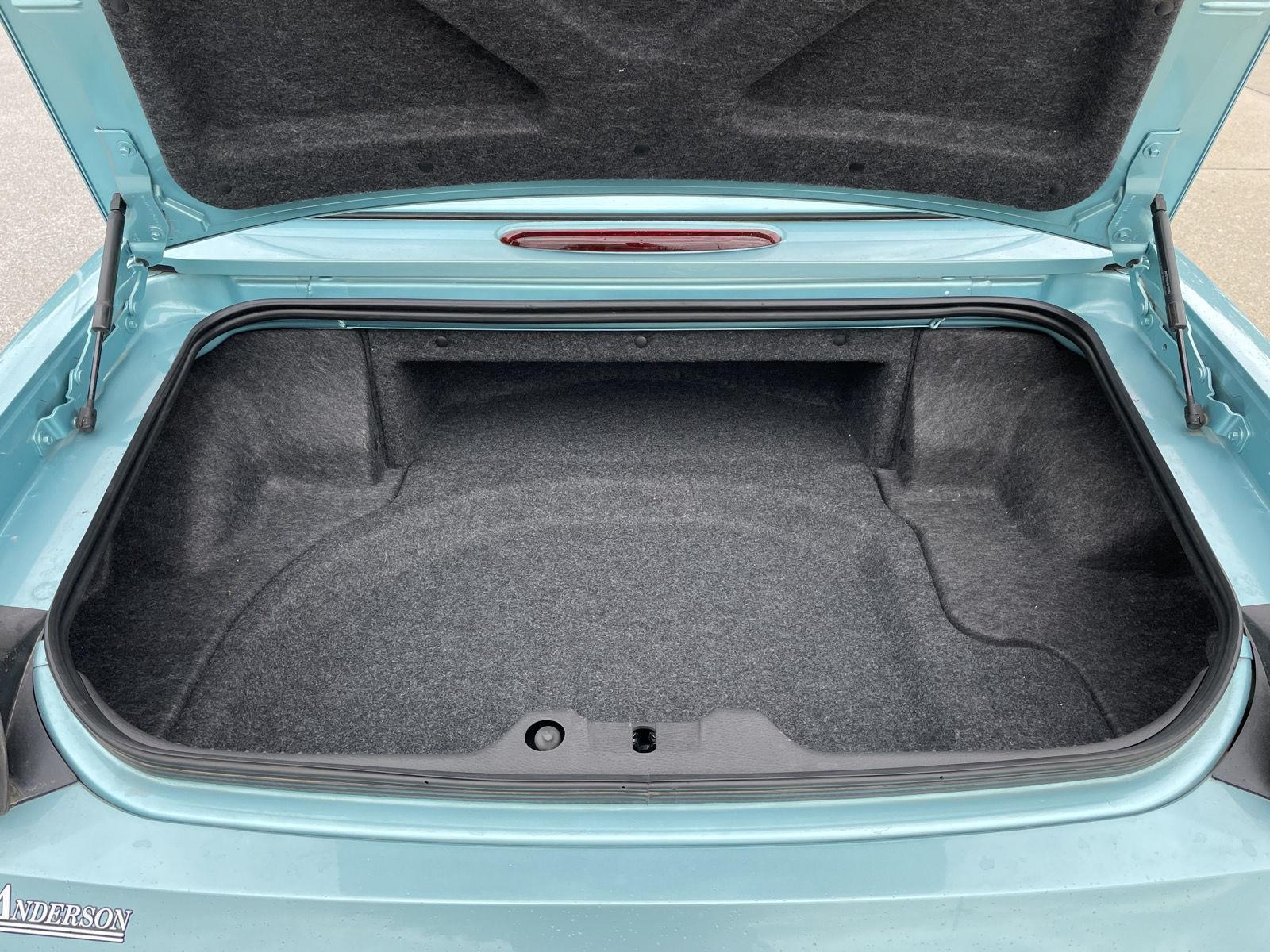 Vehicle photo 31