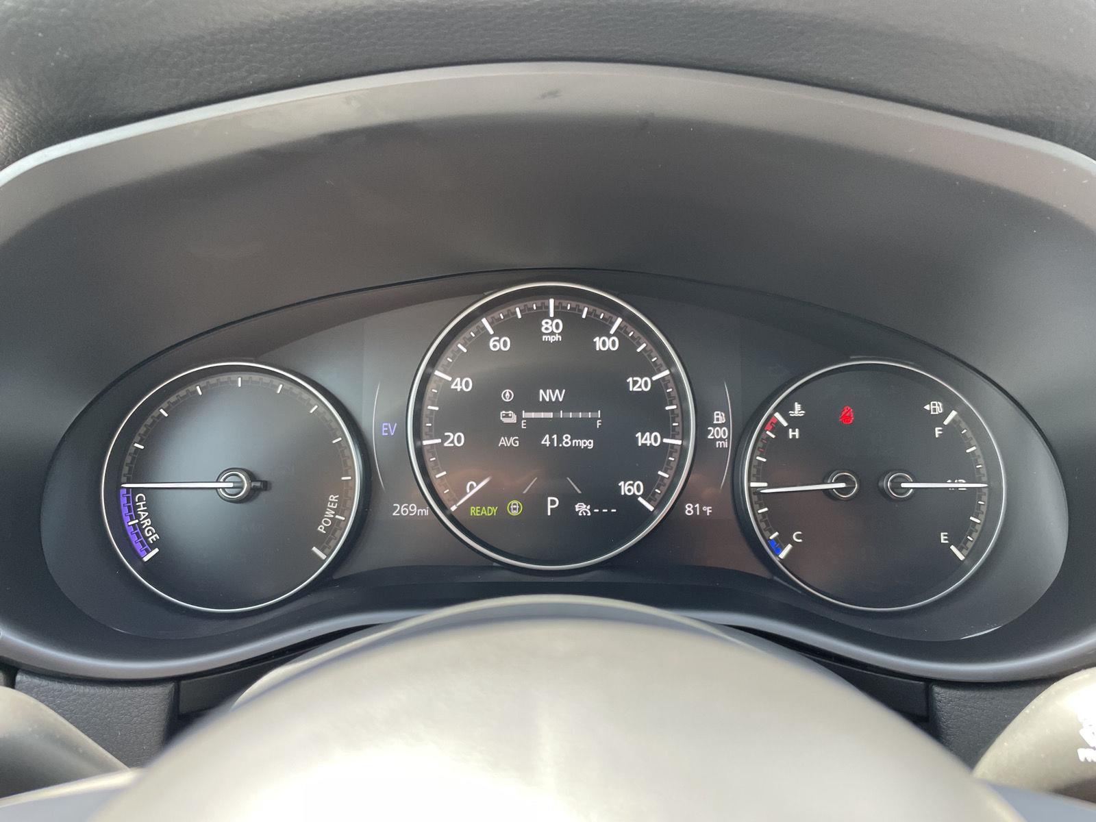 Vehicle photo 14