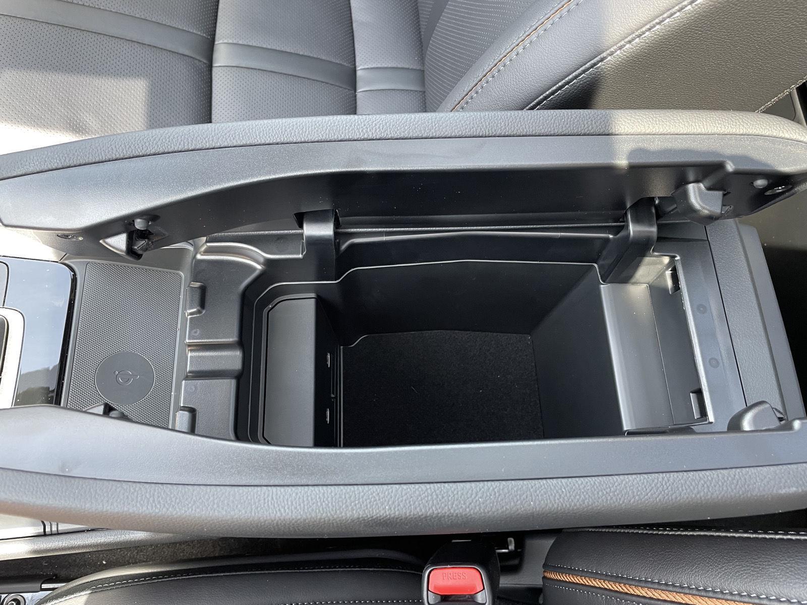 Vehicle photo 31