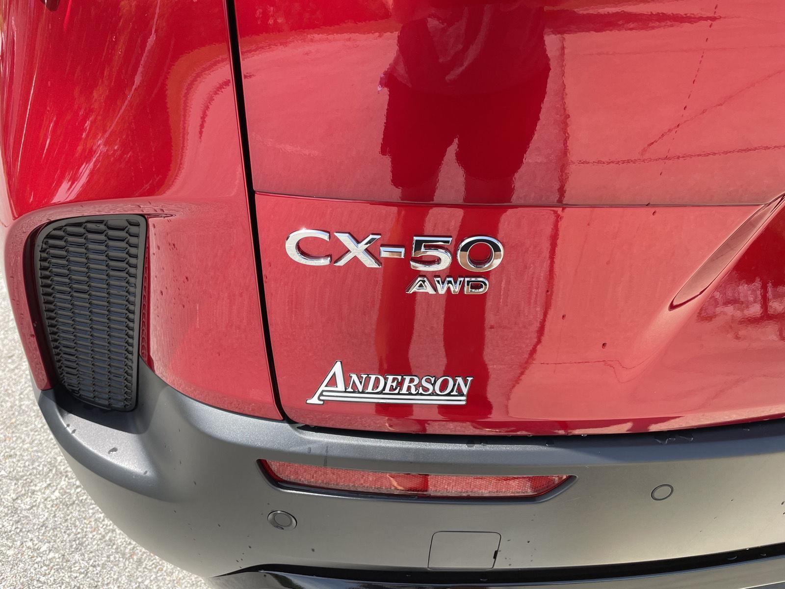 Vehicle photo 37