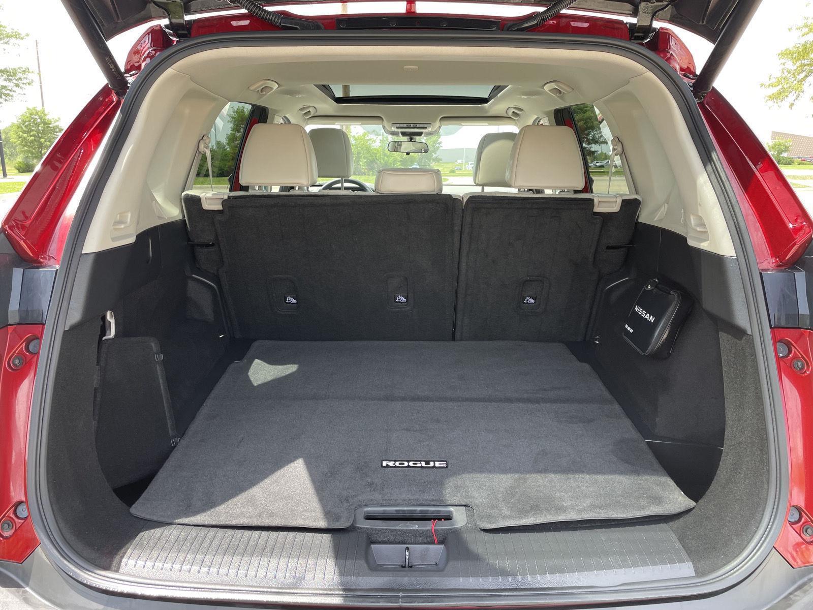 Vehicle photo 37