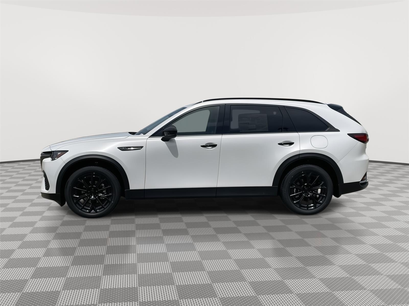 Vehicle photo 2