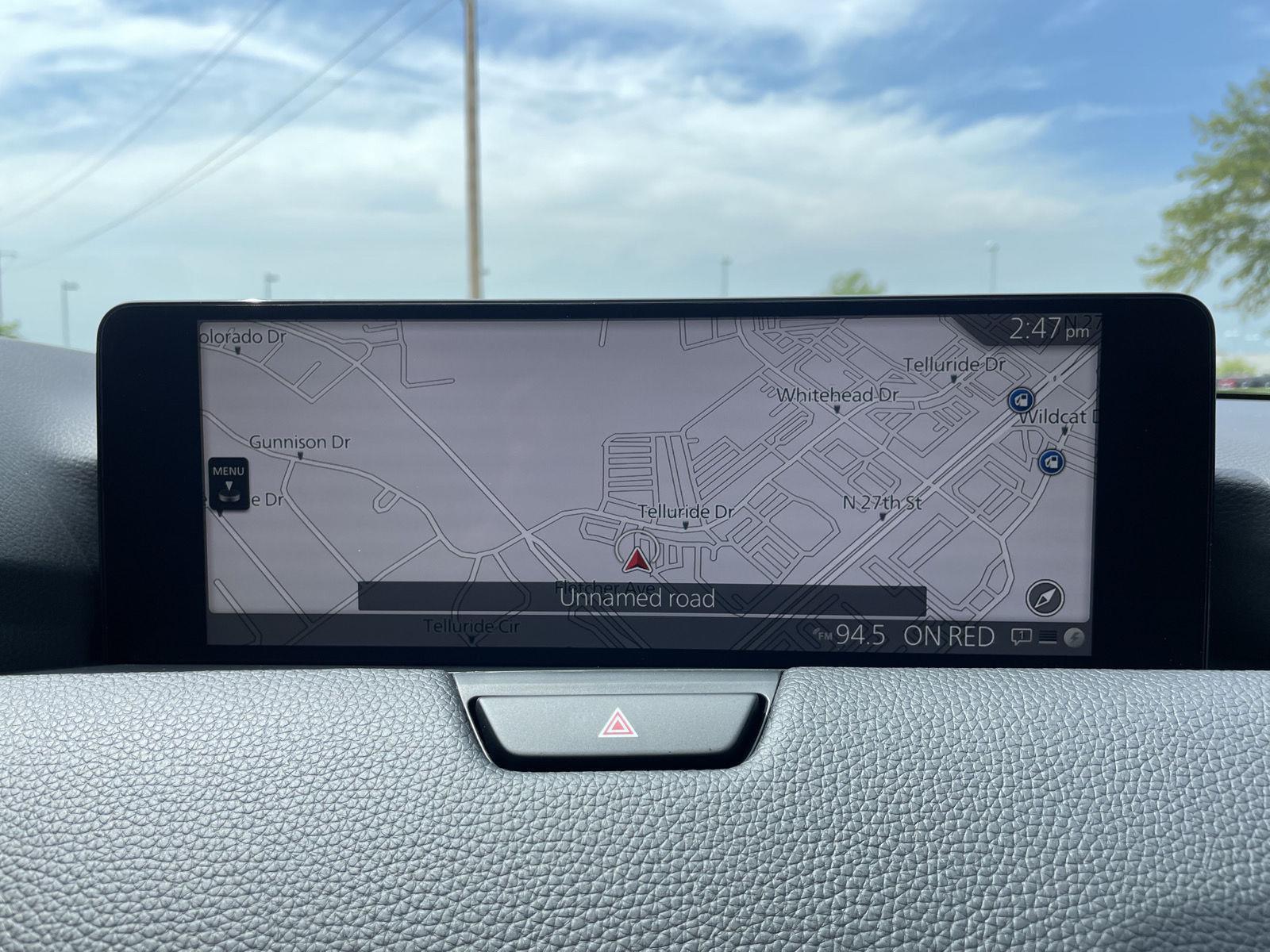 Vehicle photo 24
