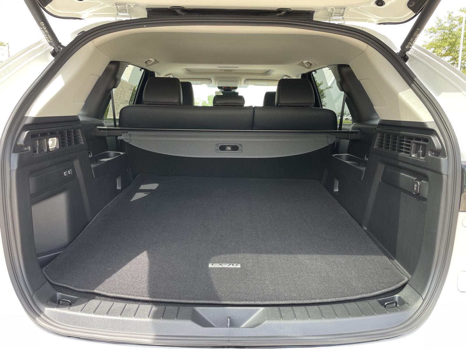 Vehicle photo 36