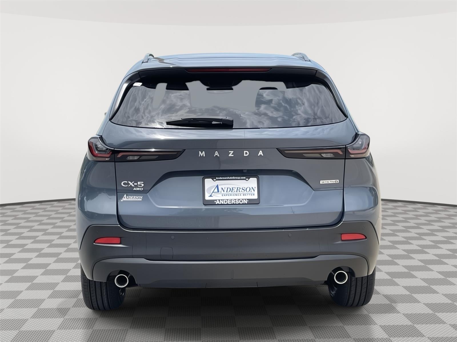 Vehicle photo 8