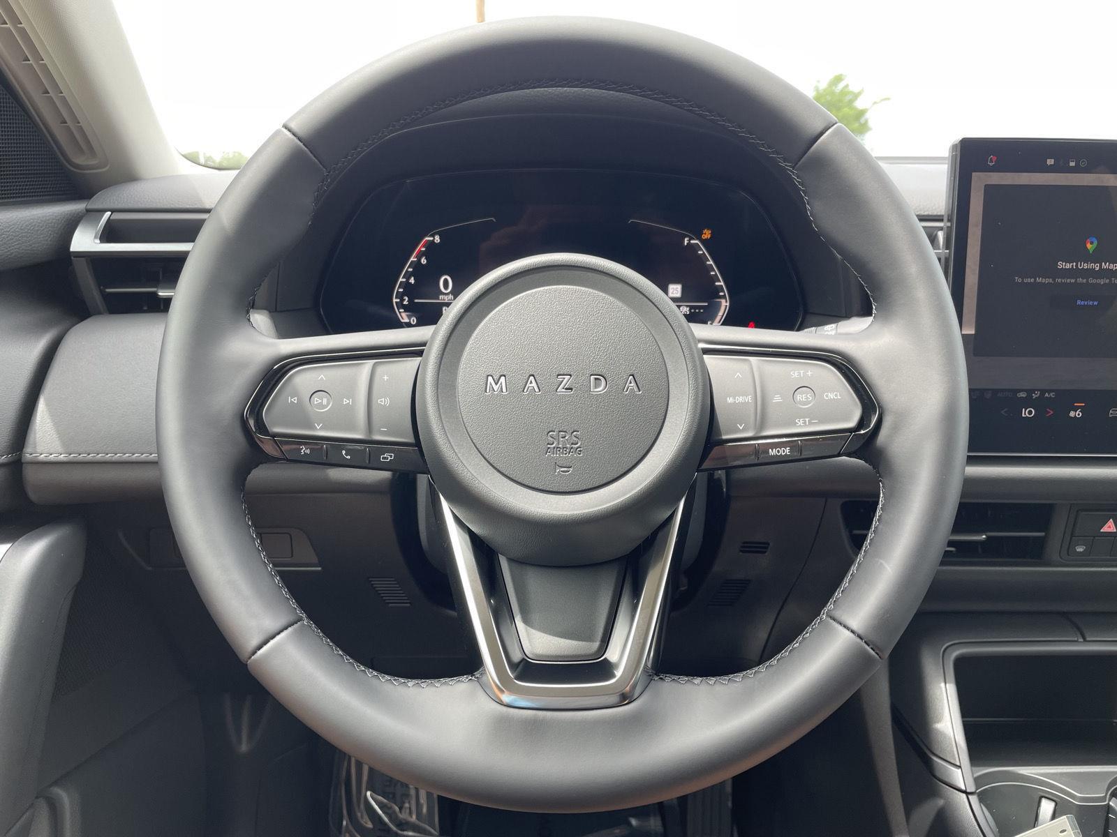 Vehicle photo 11