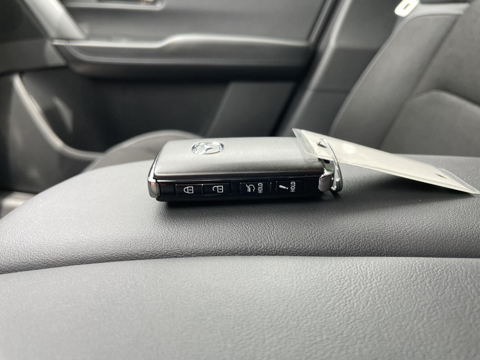 Vehicle photo 35