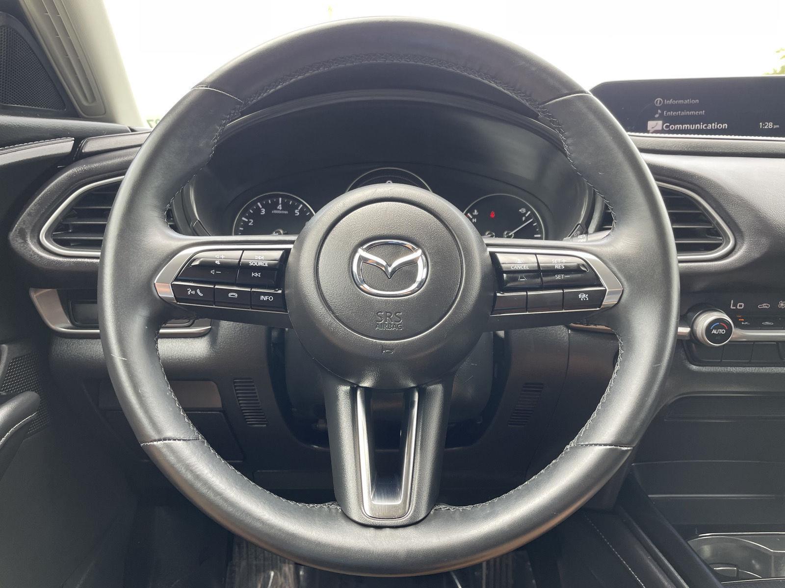 Vehicle photo 12
