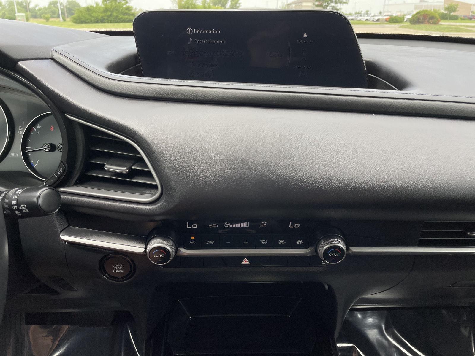 Vehicle photo 22