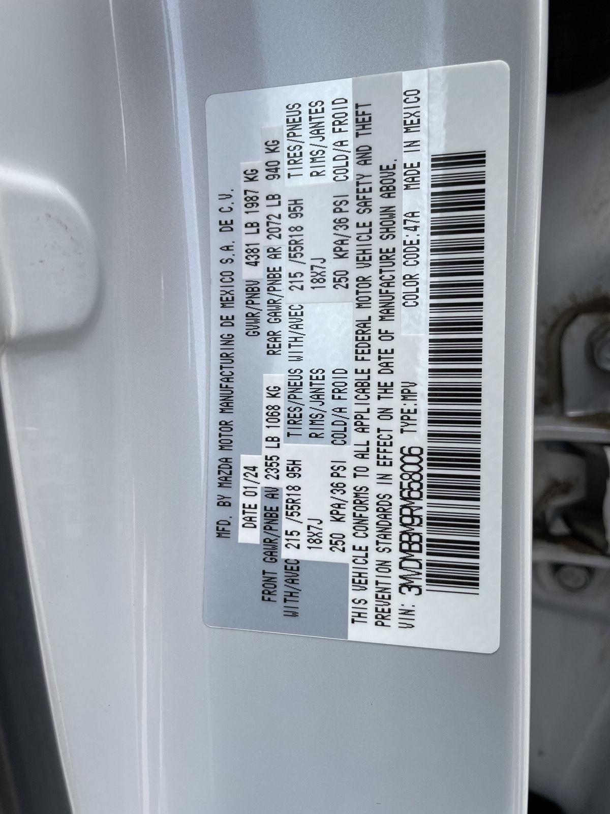 Vehicle photo 29