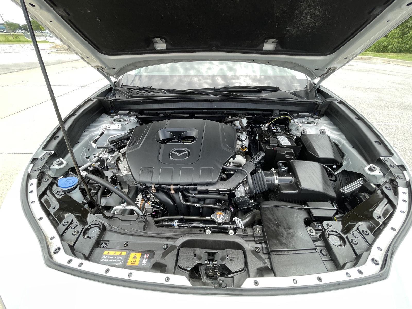 Vehicle photo 30