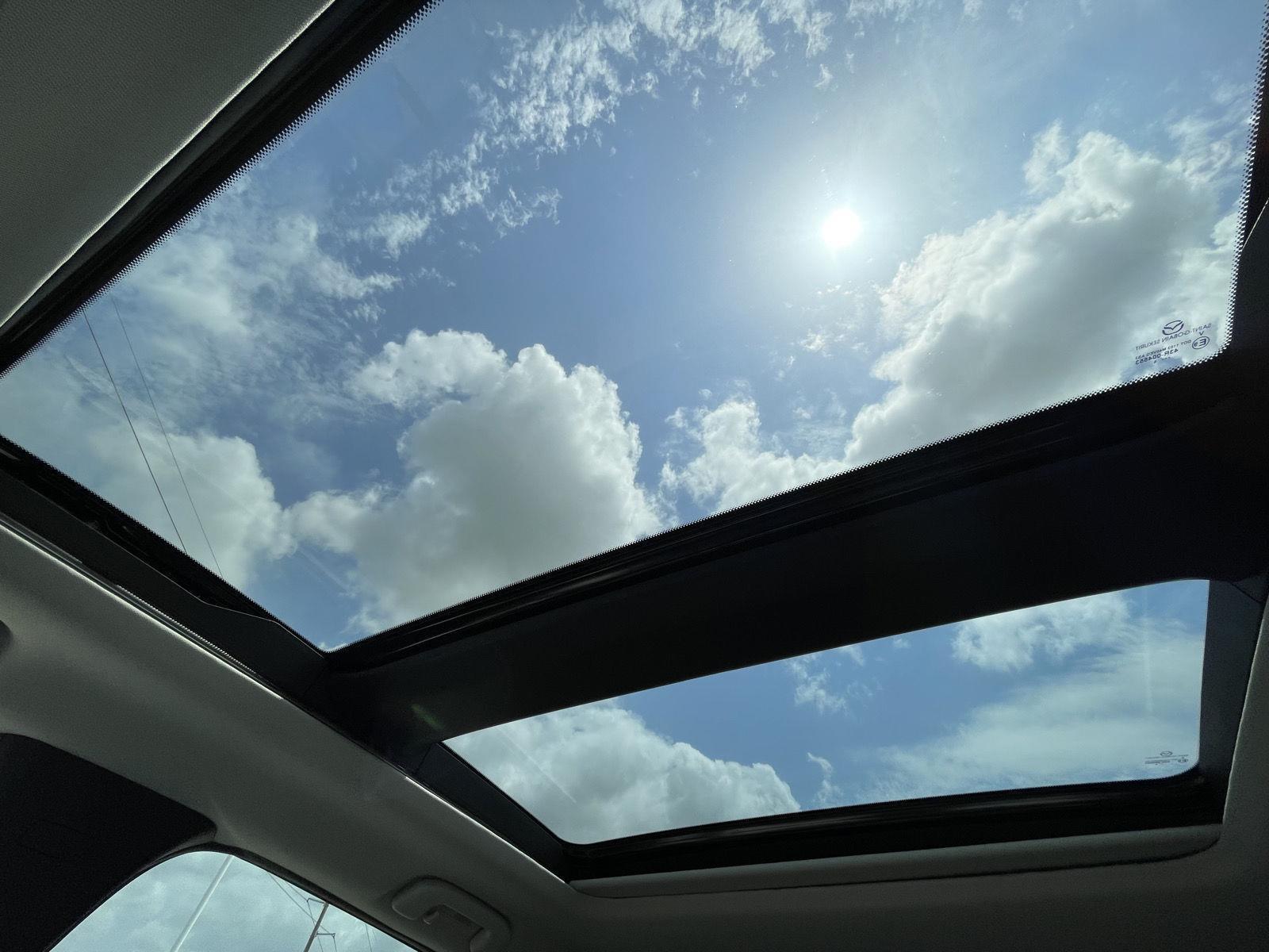 Vehicle photo 21