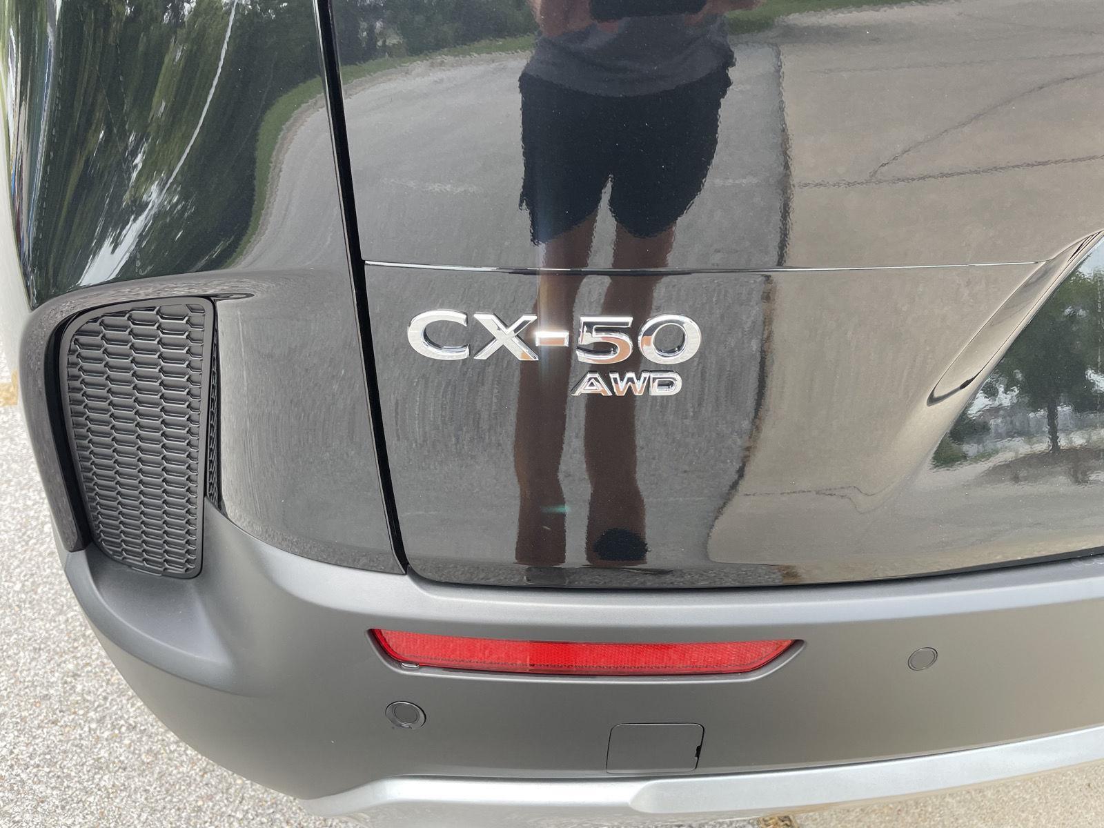 Vehicle photo 37