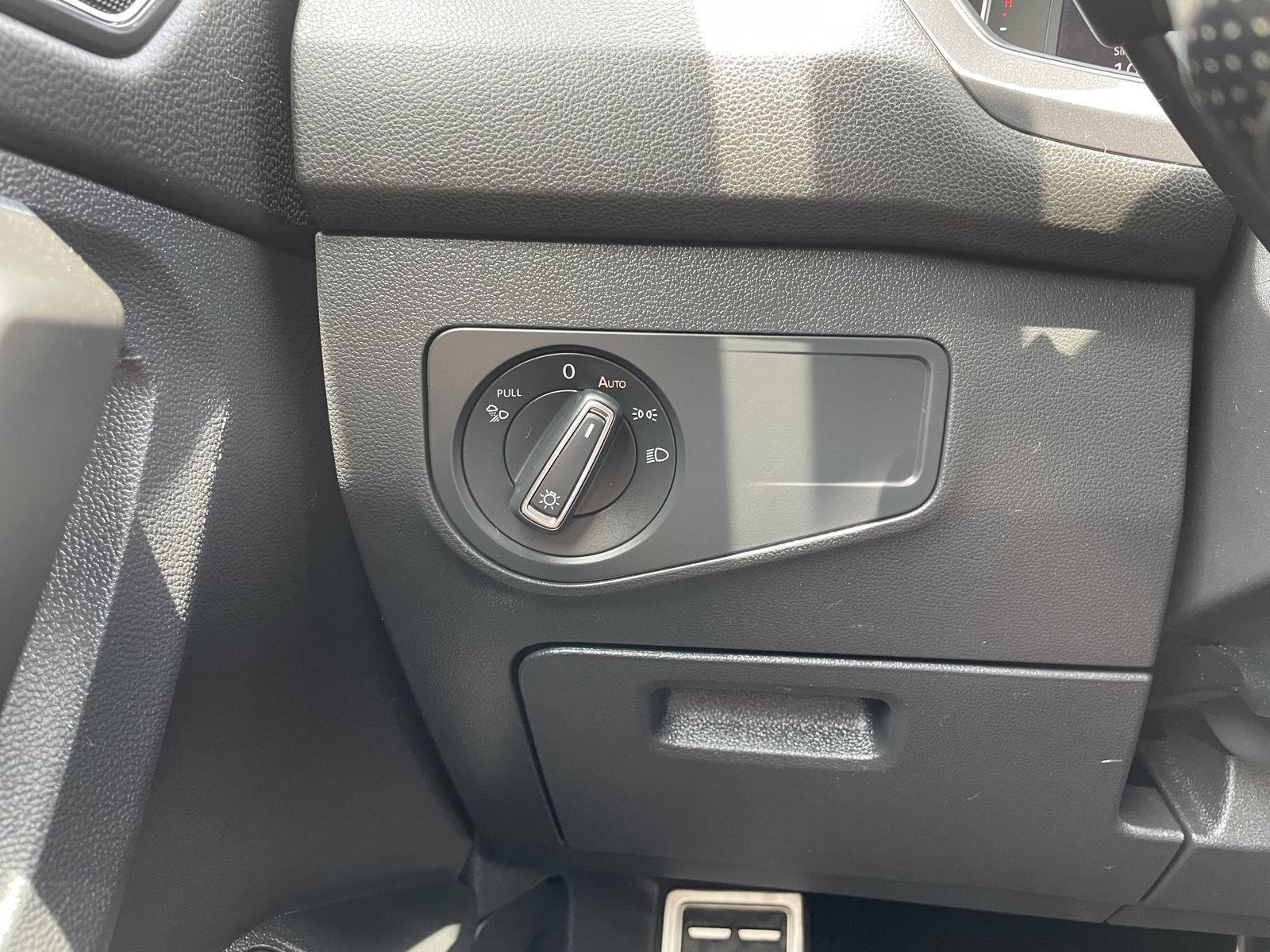 Vehicle photo 16
