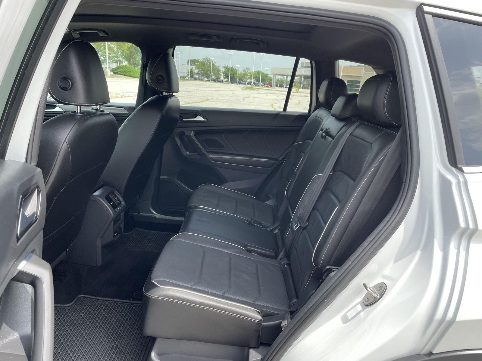 Vehicle photo 20
