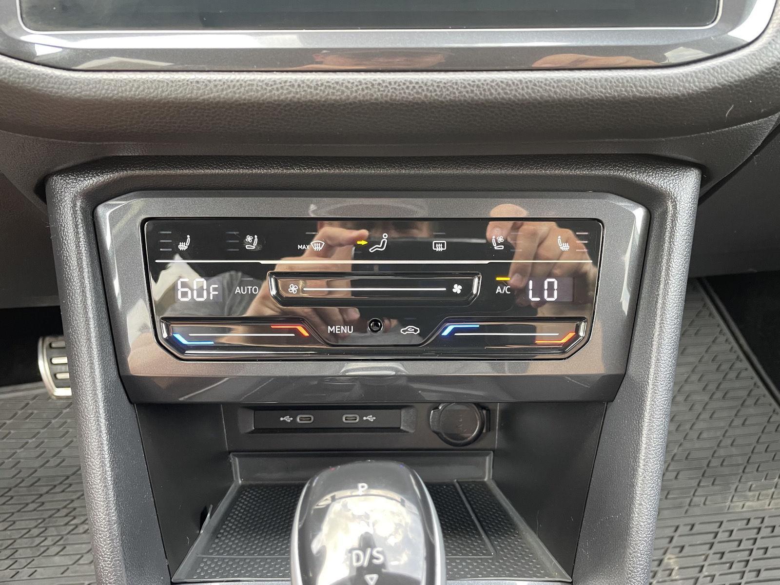 Vehicle photo 27