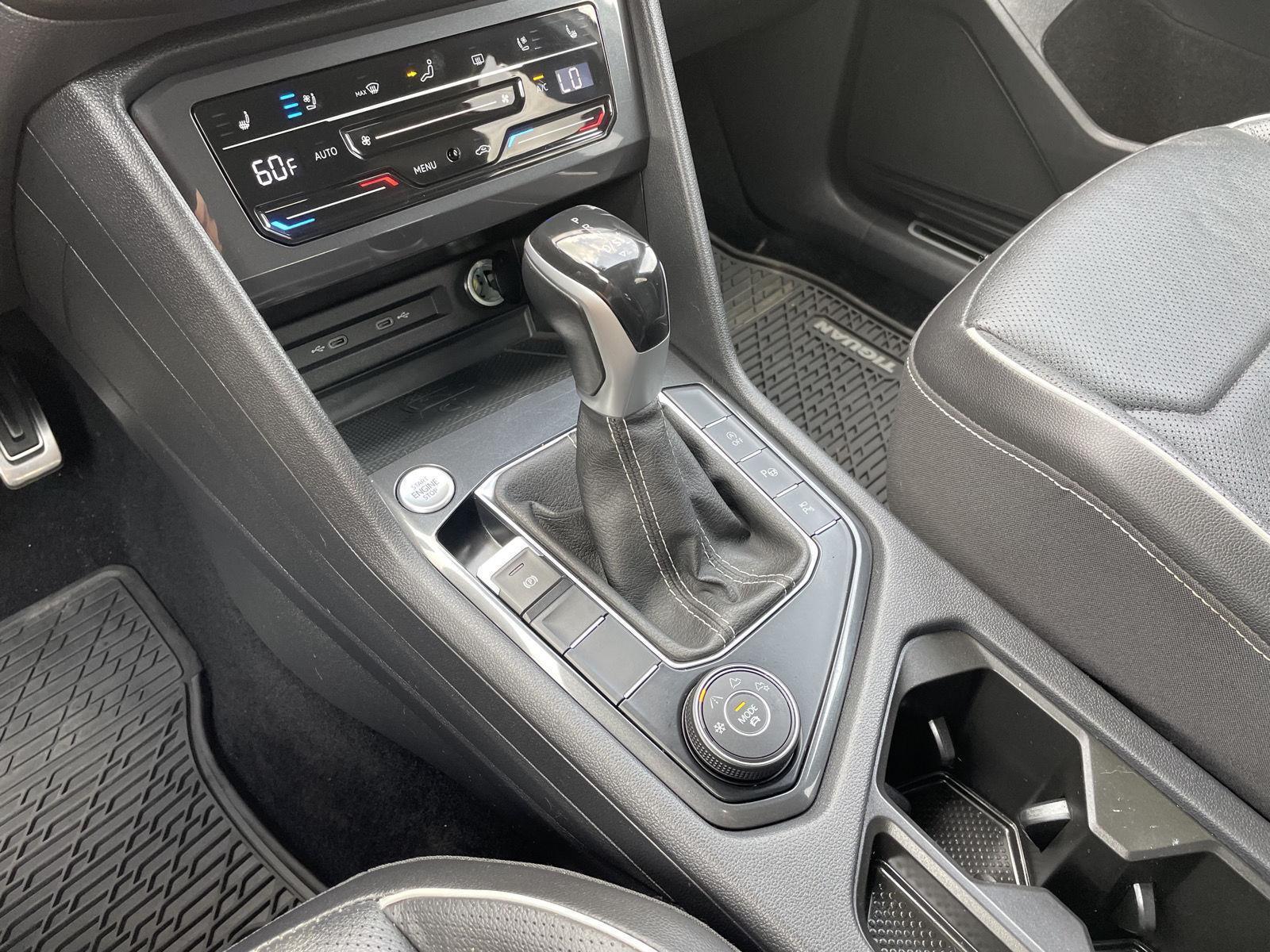 Vehicle photo 32