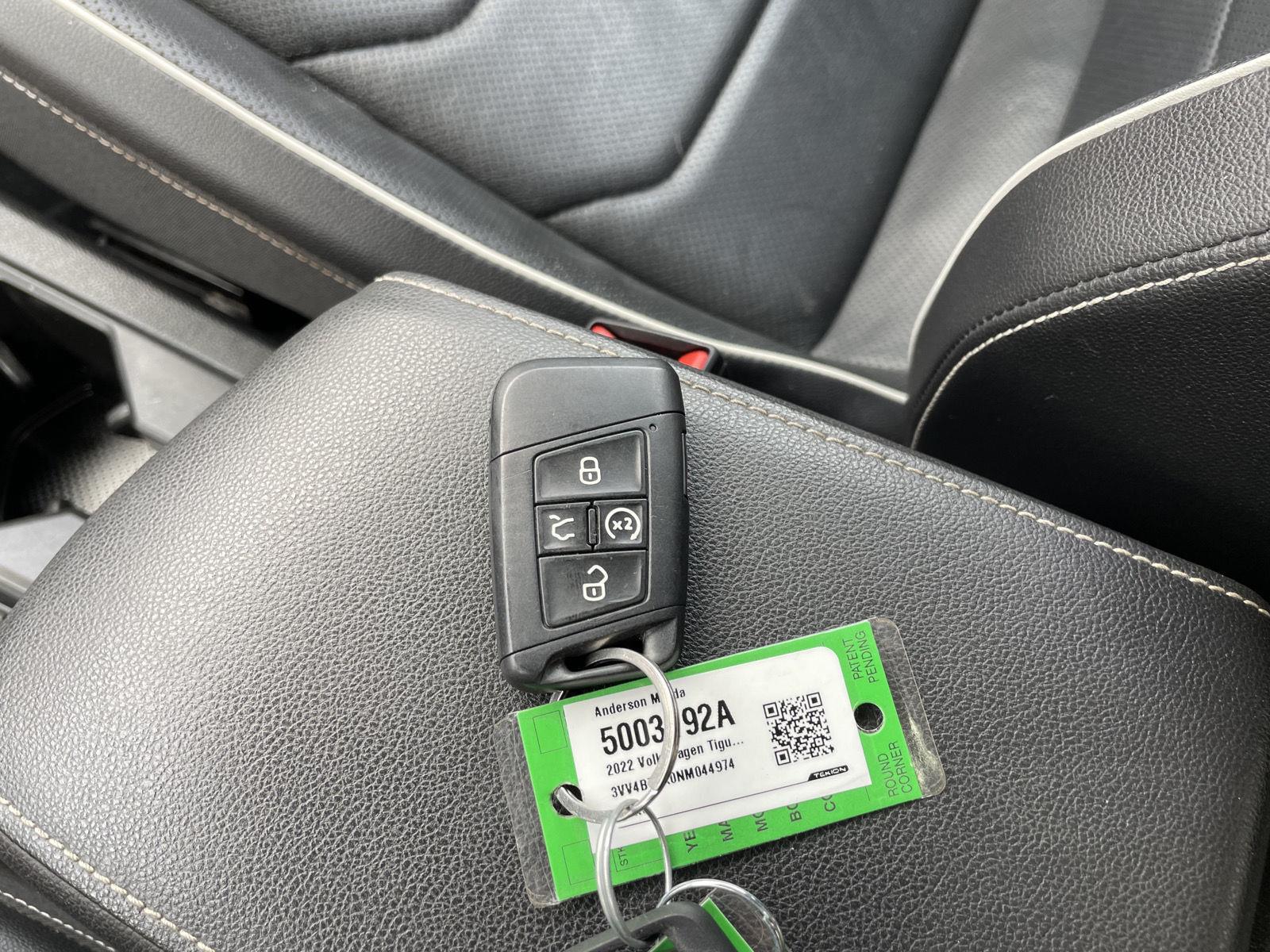 Vehicle photo 41