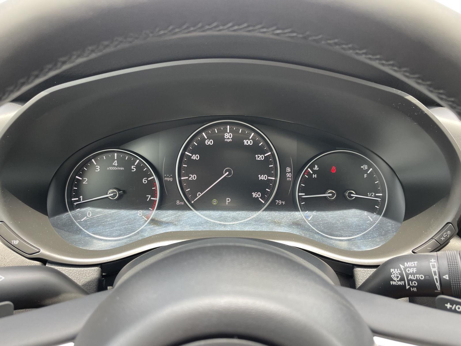 Vehicle photo 14