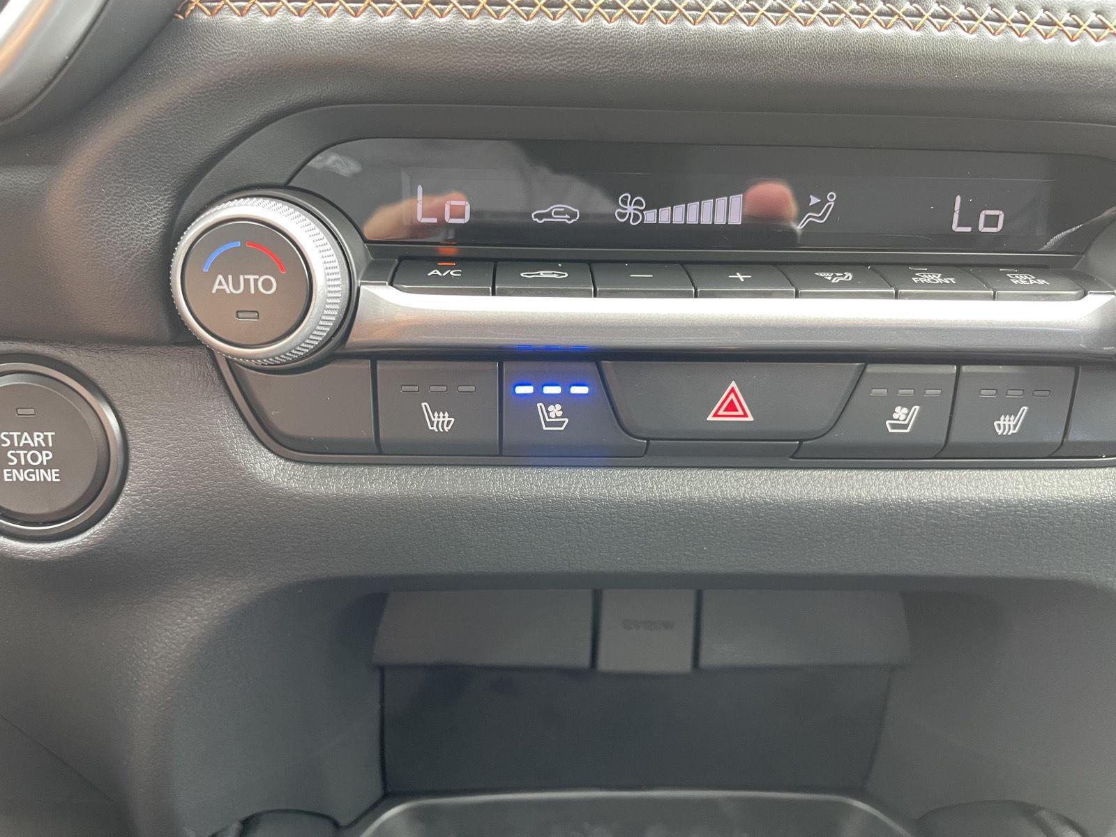 Vehicle photo 27