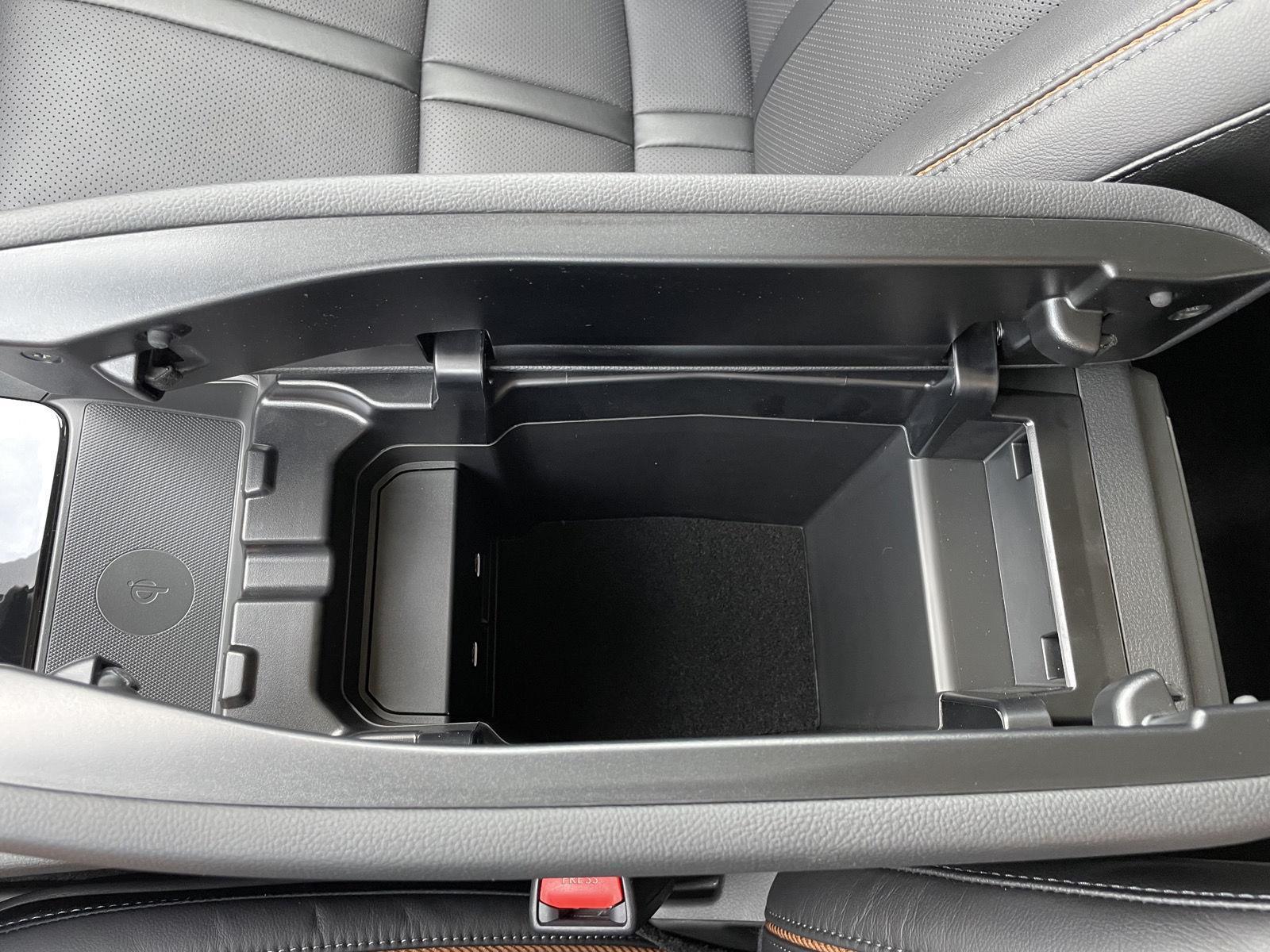 Vehicle photo 31