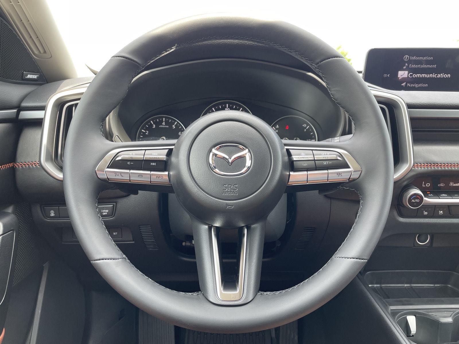 Vehicle photo 11