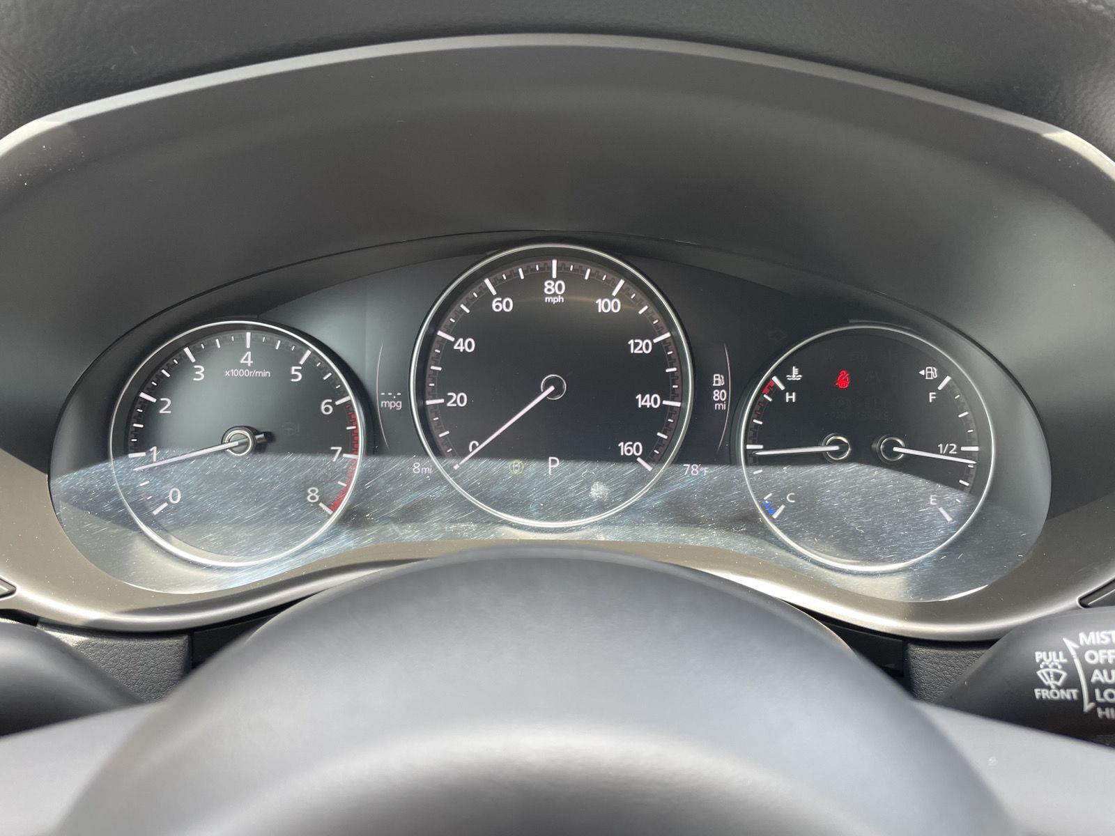 Vehicle photo 14